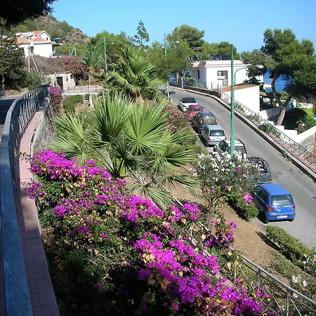 B&B Caserta Isola di Ustica Exterior photo